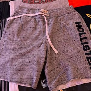 Selling a medium Hollister 7in shorts.